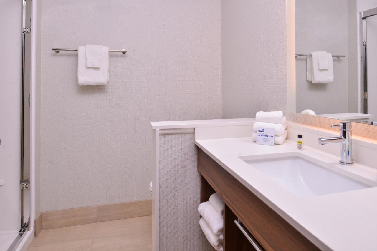 Holiday Inn Express & Suites - Mall Of America - Msp Airport By Ihg Bloomington Zewnętrze zdjęcie