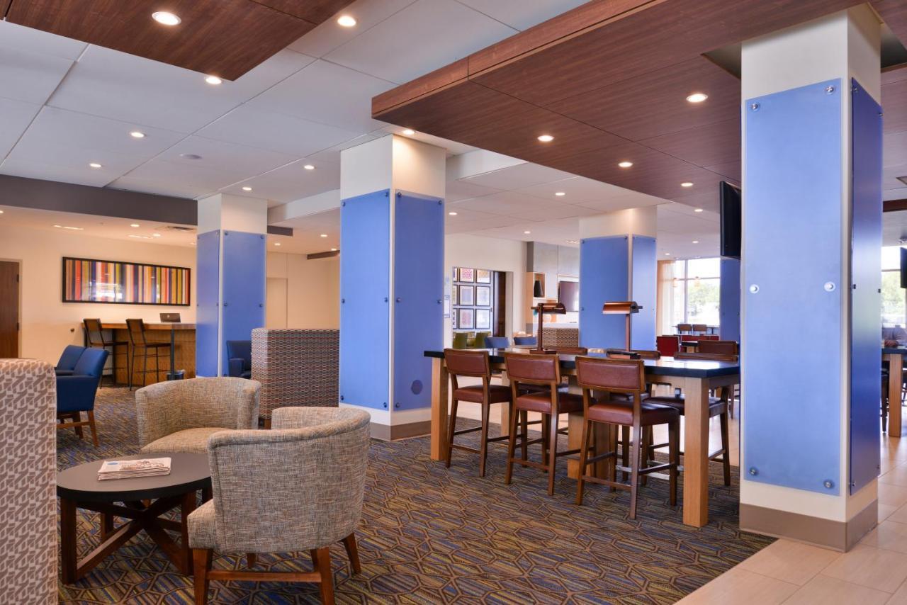 Holiday Inn Express & Suites - Mall Of America - Msp Airport By Ihg Bloomington Zewnętrze zdjęcie