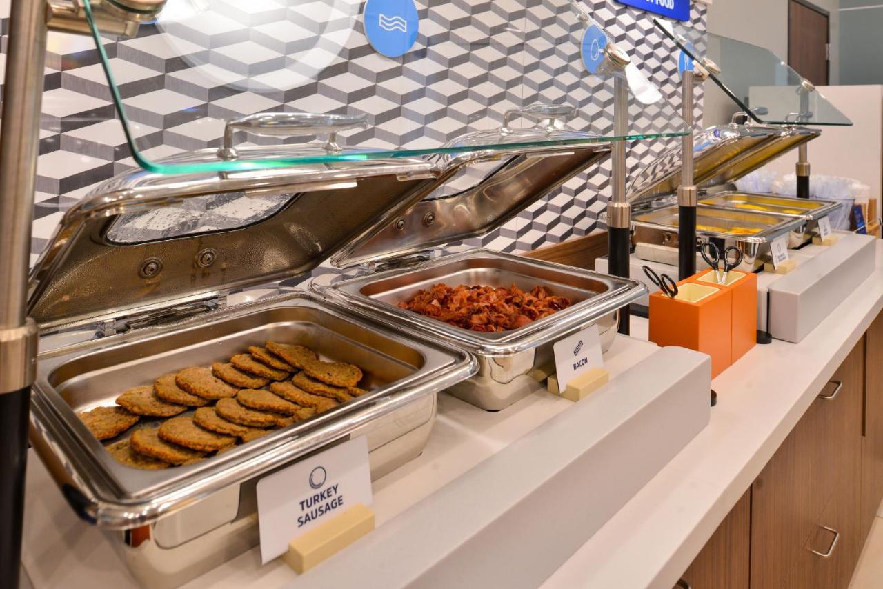 Holiday Inn Express & Suites - Mall Of America - Msp Airport By Ihg Bloomington Zewnętrze zdjęcie