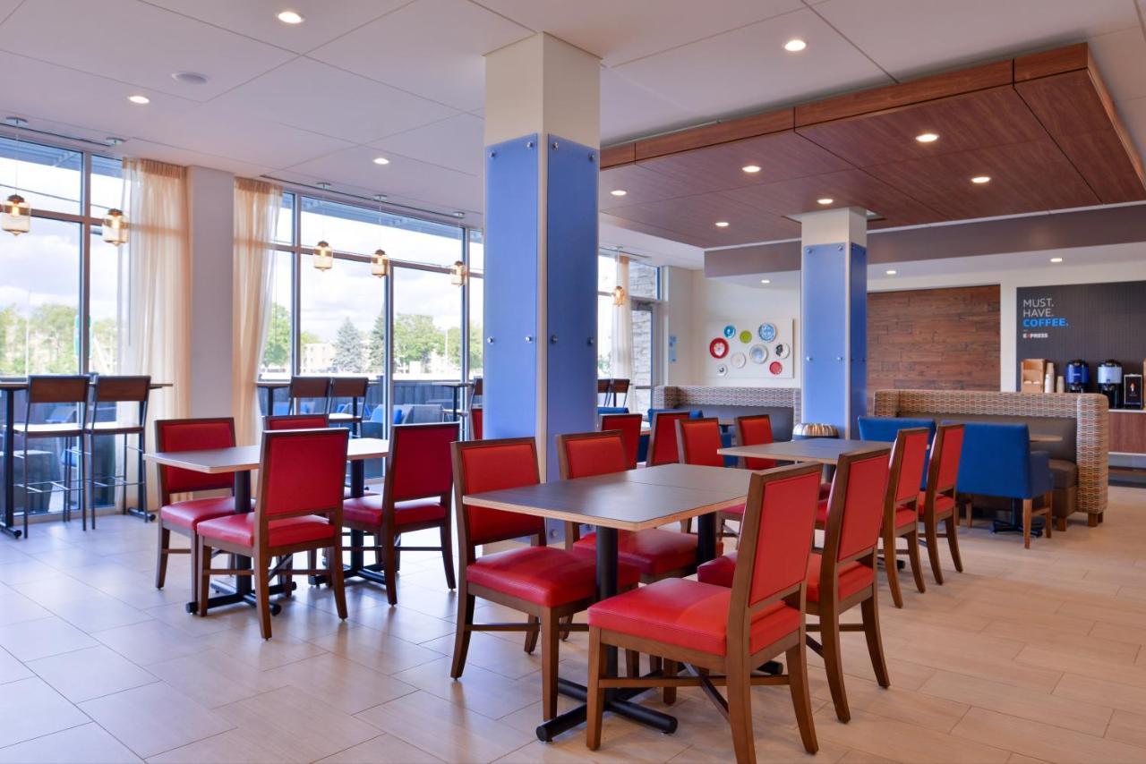 Holiday Inn Express & Suites - Mall Of America - Msp Airport By Ihg Bloomington Zewnętrze zdjęcie