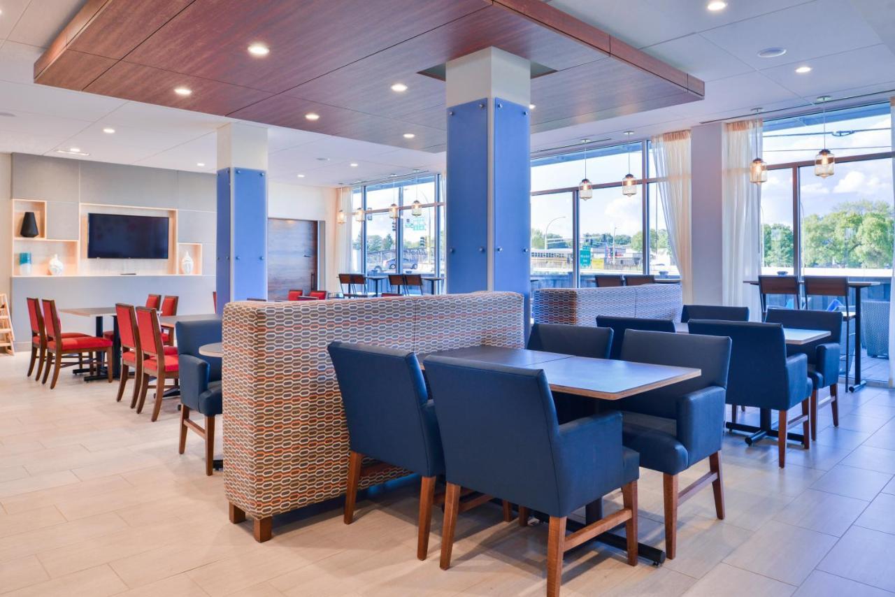Holiday Inn Express & Suites - Mall Of America - Msp Airport By Ihg Bloomington Zewnętrze zdjęcie