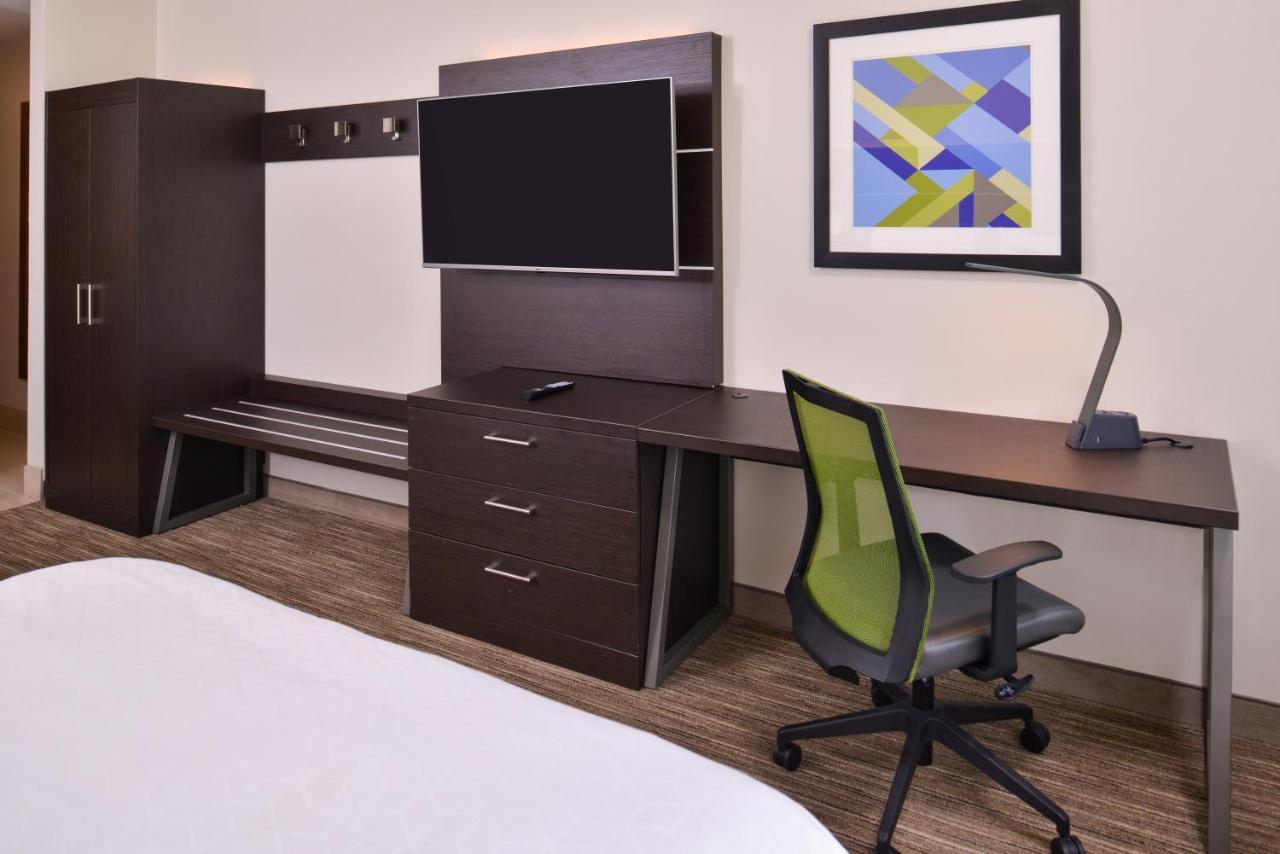 Holiday Inn Express & Suites - Mall Of America - Msp Airport By Ihg Bloomington Zewnętrze zdjęcie